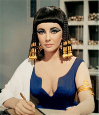 Elisabeth Taylor als Cleopatra